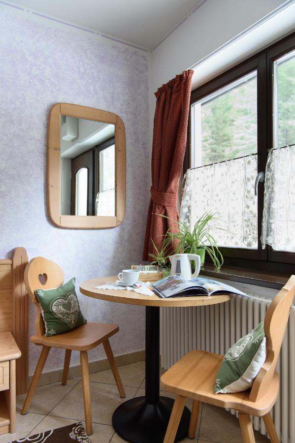 Hotel Garni Roberta Malga Ciapela Bagian luar foto