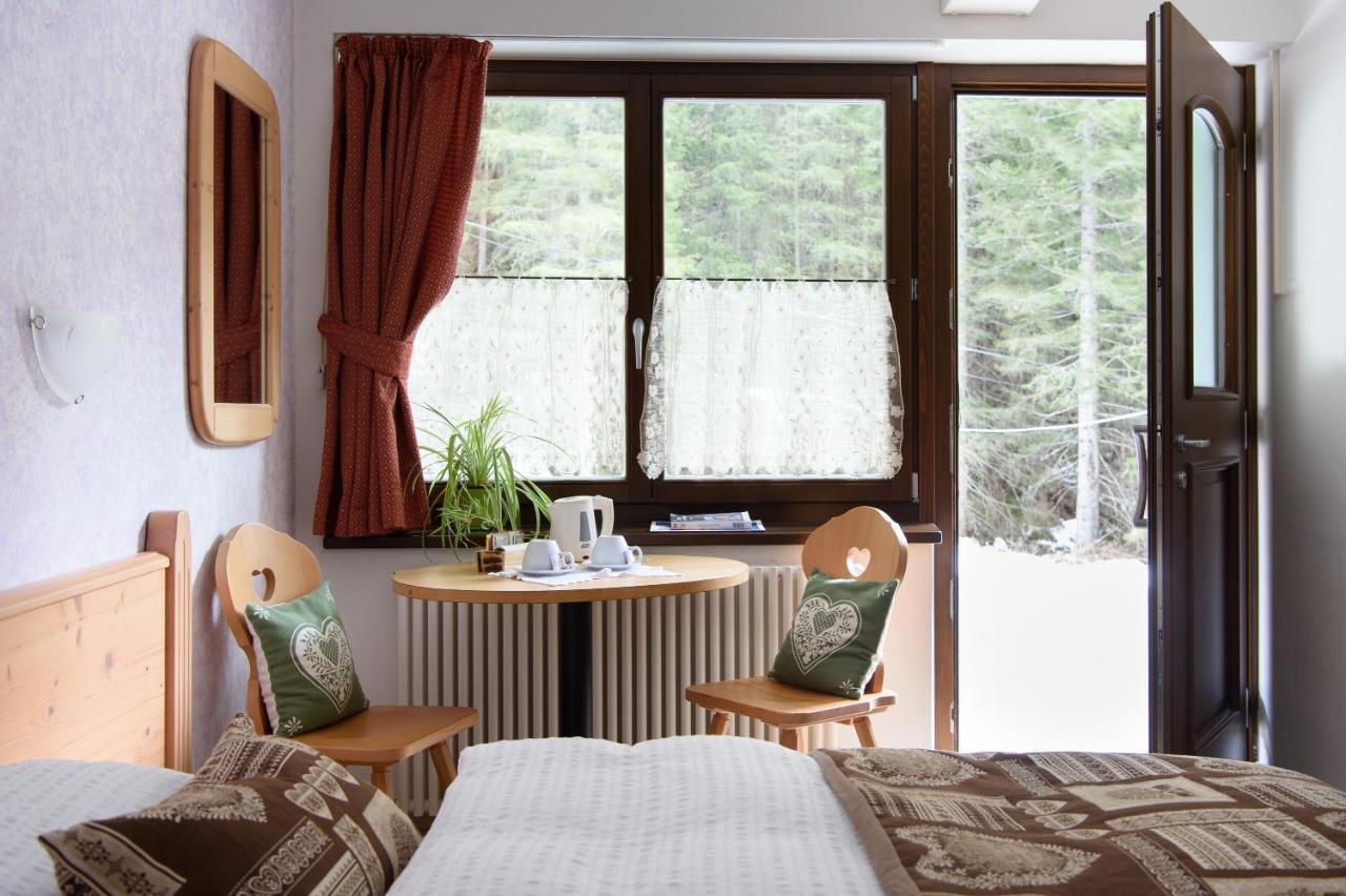 Hotel Garni Roberta Malga Ciapela Bagian luar foto