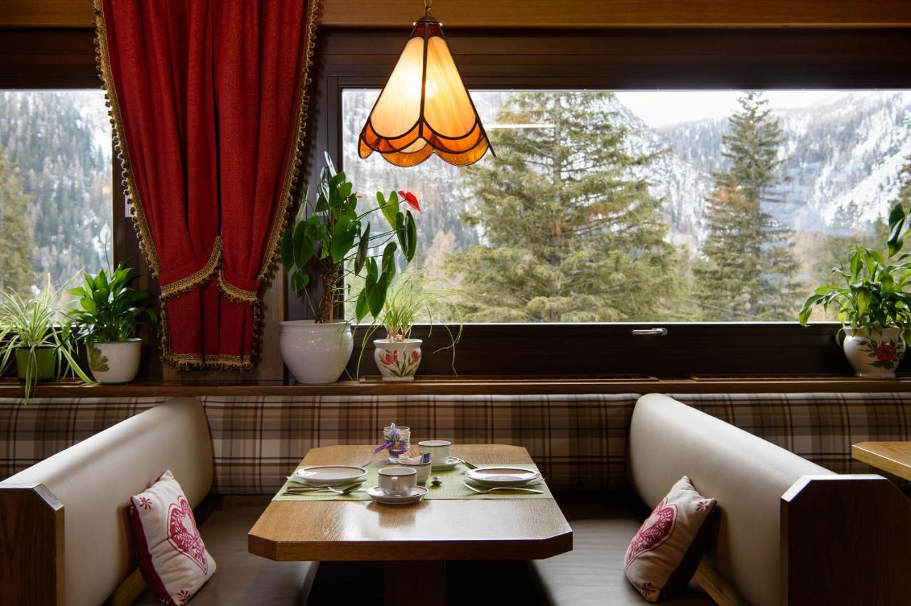 Hotel Garni Roberta Malga Ciapela Bagian luar foto